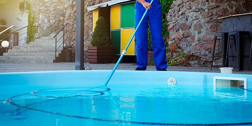 Professional Pool Technician Cleaning NJ - Pool Recovery Service